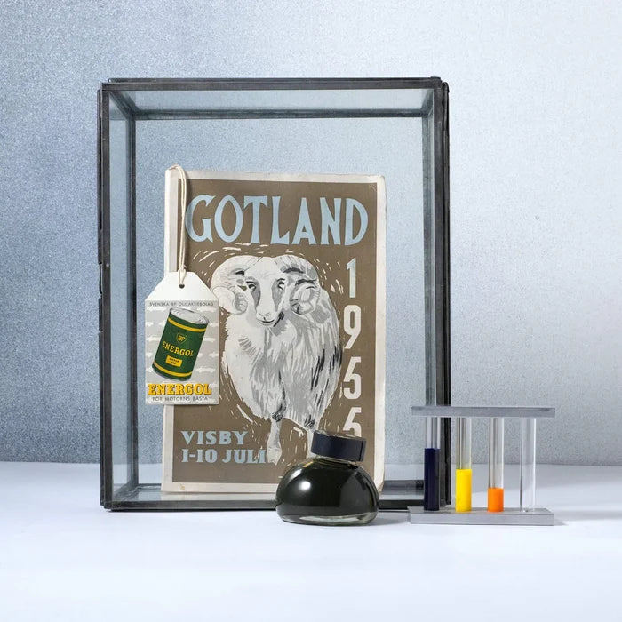 Color Specimen Ink - 220 Crafts from the Island of Sheep