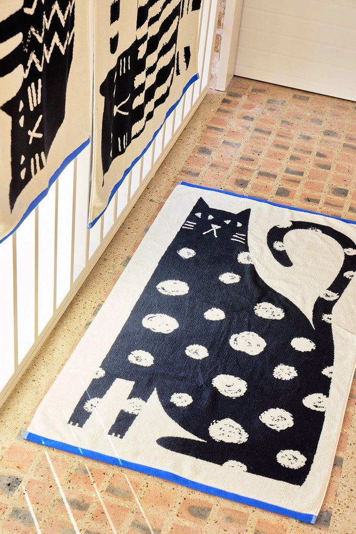 Donna Wilson Lazy Cat Bath Towel