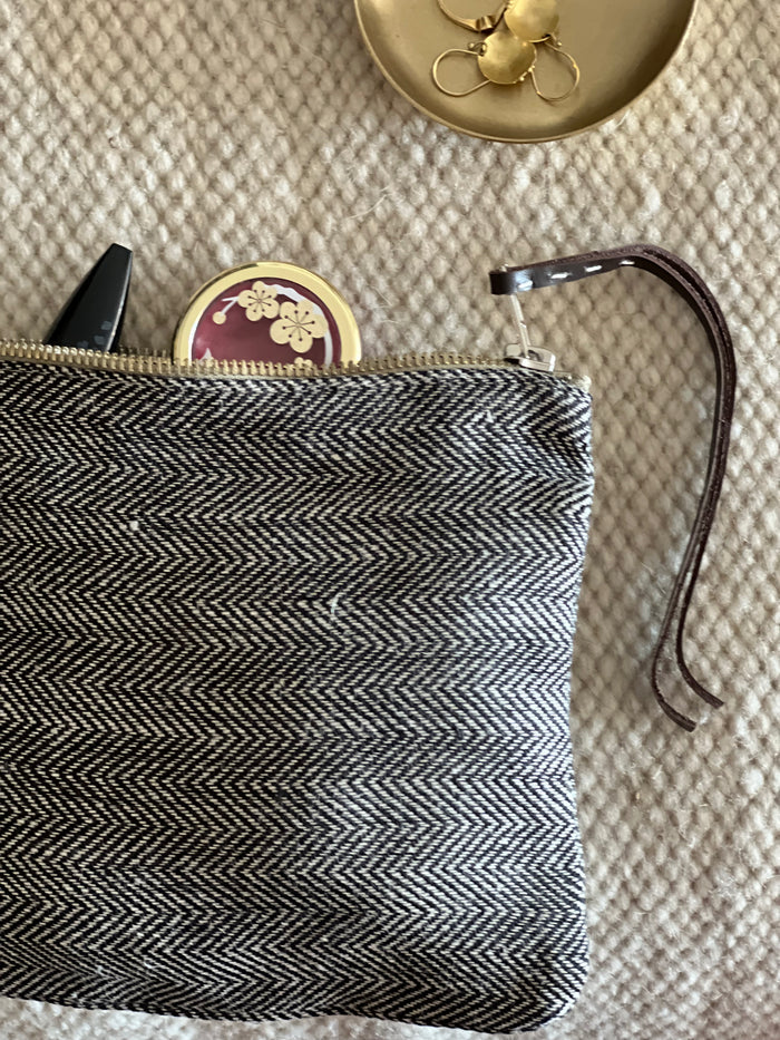Fog Linen Canna Pouch | Natural Check