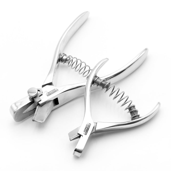 Jeffers Ear Notching Tool for Livestock - C6E2 - Small 'V' (5/16" at base) - 5