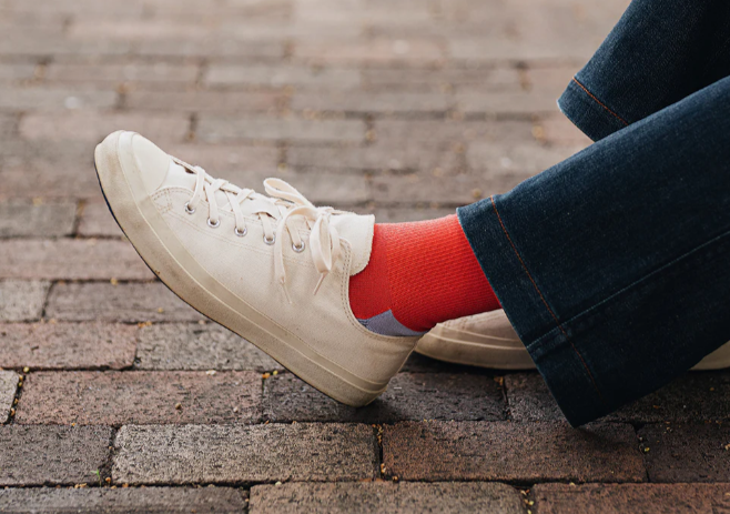 Nishiguchi Kutsushita Cotton Cashmere Walking Socks | Colorful Flags (2026 Limited Color)