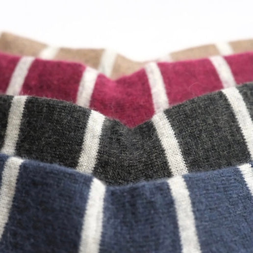 Nishiguchi Kutsushita Mohair Wool Border Socks | Beige
