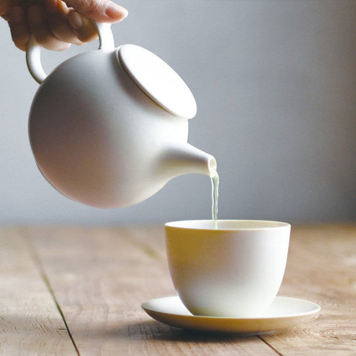 Pebble Tea Pot by Atelier Tete