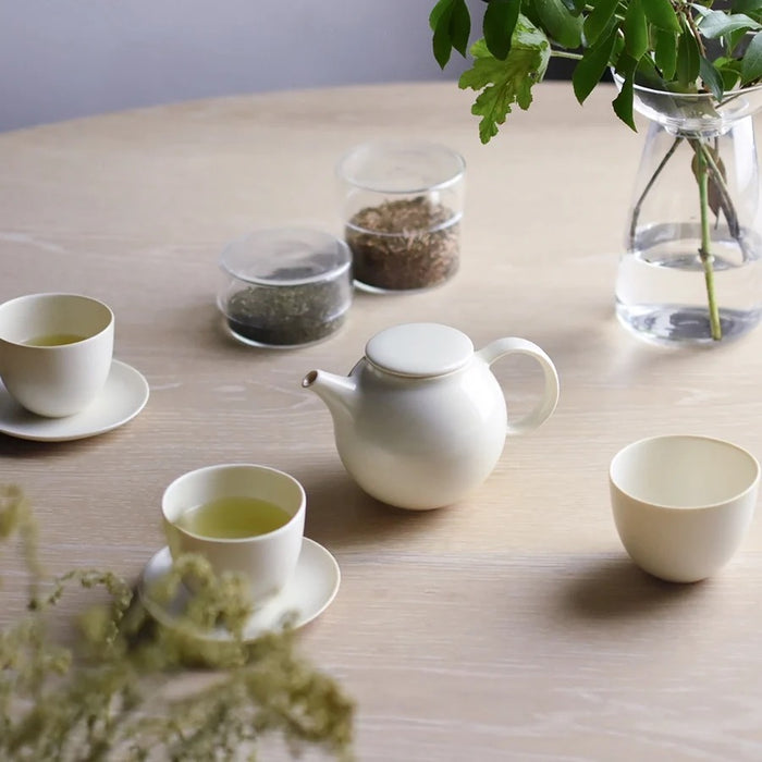 Pebble Tea Pot by Atelier Tete