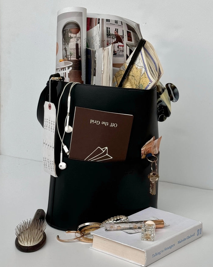 Travel Journal: A Single-Trip Prompted Souvenir